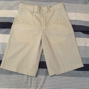 Khaki Club Shorts 9” inseam 100% cotton w size 28”